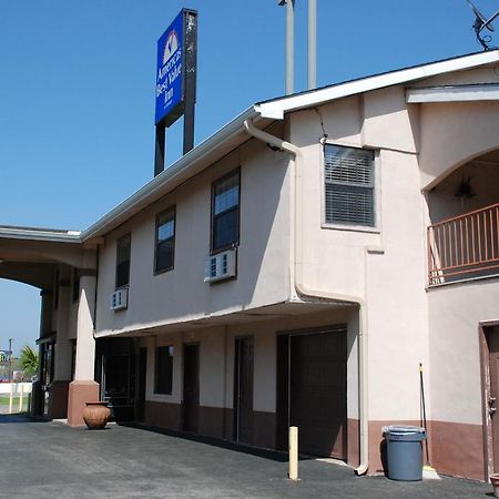Apple Tree Inn Lindale Exterior photo