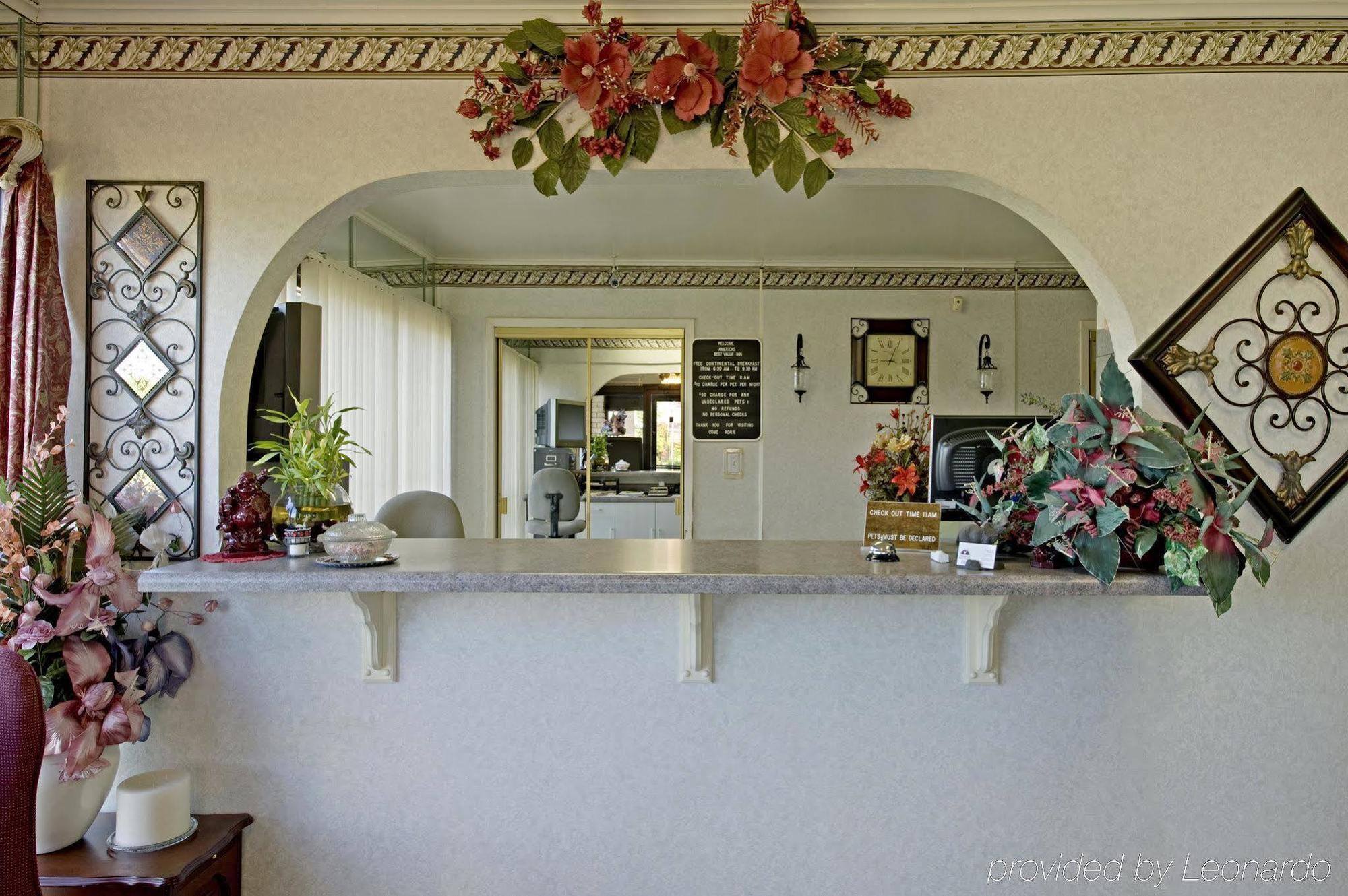 Apple Tree Inn Lindale Interior photo