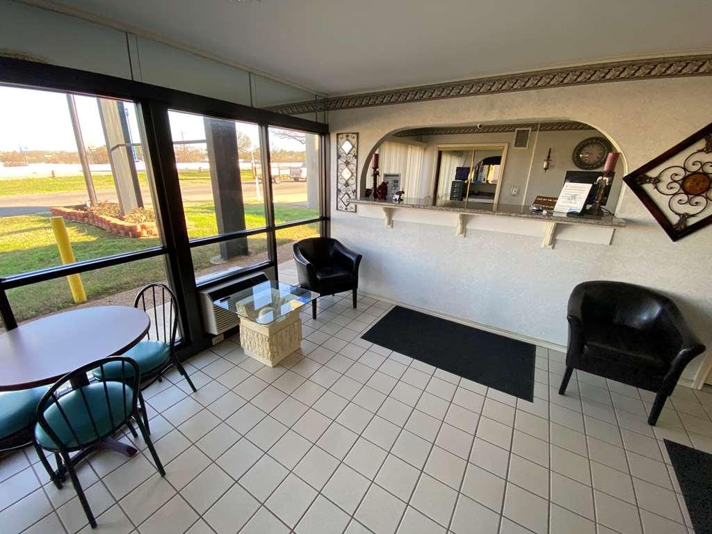 Apple Tree Inn Lindale Interior photo